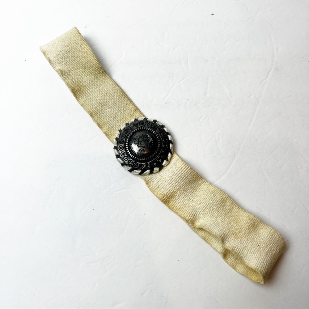 Vintage | Stretchy Pewter Buckle Belt